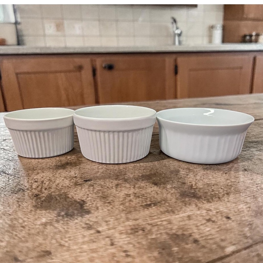 Bali White Ceramic Ribbed Bowls, Set of‎ 3, Vintage Replacement Kitchenware